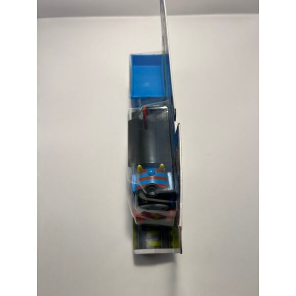 Fisher-Price Thomas and Friends Motorized Railway Thomas Train Engine New - Picture 3 of 5